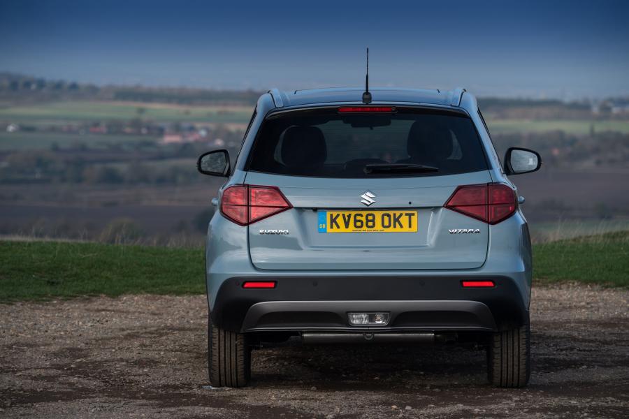  Suzuki Vitara SZ5 2018 года  (UK) (фото 23 из 27)